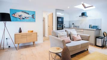 Een 32-inch smart-tv met kabelzenders