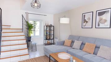 TV connectée, table de tennis de table