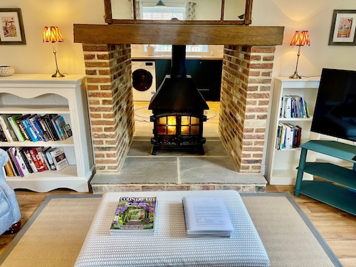 Givendale Cottages - Luxury Yorkshire Country Cottages, Group Retreat near Yorkshire Dales, Sleeps 9+, Dog Friendly