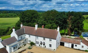 Exterior - Givendale Cottages - Luxury Yorkshire Country Cottages, Group Retreat near Yorkshire Dales, Sleeps 9+, Dog Friendly (Ripon)