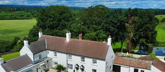 Givendale Cottages - Luxury Yorkshire Country Cottages, Group Retreat near Yorkshire Dales, Sleeps 9+, Dog Friendly