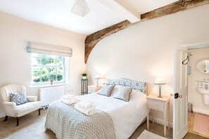 5 bedrooms, iron/ironing board, free WiFi, bed sheets - Givendale Cottages, Newby Hall, Ripon, North Yorkshire (Ripon)