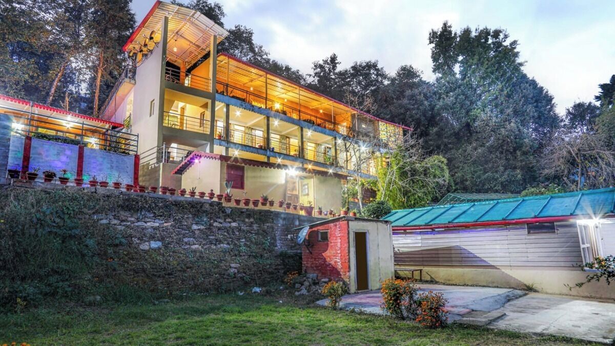 Front of property - evening/night