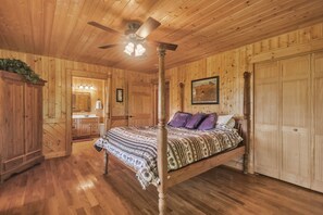 3 bedrooms, iron/ironing board, free WiFi - Cozy Mountain Retreat W/ Scenic Views 3 Bedroom Home by RedAwning (Butler)