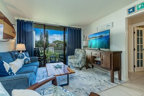 Condo, 2 Bedrooms | Living area | Smart TV