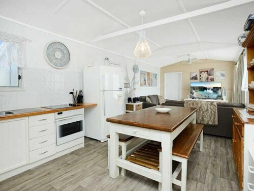 52 Albatross Ave Hayborough