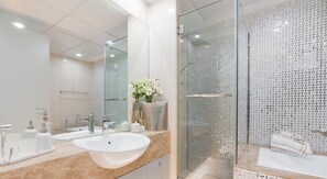 Room amenity - Dream Inn - Contemporary 2BR Marsa Tower (Dubai)