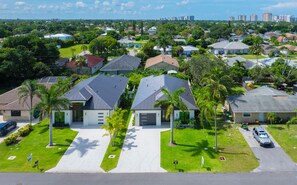 Exterior - New Construction, 4 Bedroom, 4.5 Bathroom, Pool and Spa. Sleeps 8! (Naples)