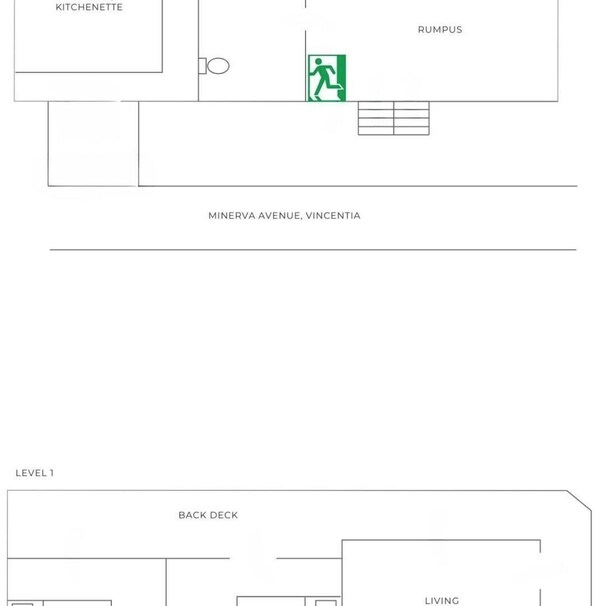 Grundriss eines Hotels mit beschrifteten Bereichen, darunter eine Küchenzeile, ein Spielzimmer und eine Rückterrasse.