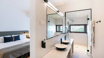 Standard Room (1 o 2 camas) | Minibar, free WiFi