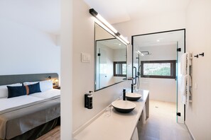 Rom – standard (1 o 2 camas) | Minibar og wi-fi (inkludert)