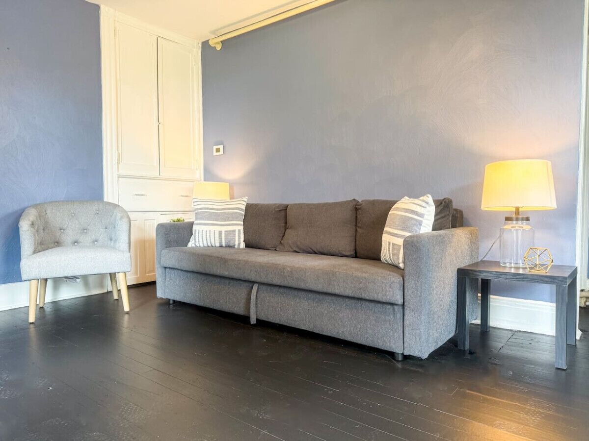 Sleeps 12! Cozy Charleroi, Near Pittsburgh PA
