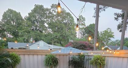 Charming 3-bedroom house in beautiful Bainbridge with AC, Wi-Fi