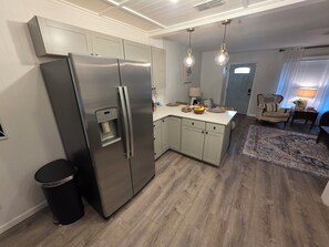 Interior - Charming 3-bedroom house in beautiful Bainbridge with AC, Wi-Fi (Bainbridge)