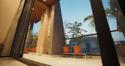 Amritam Palace A Luxury AC Home Stay