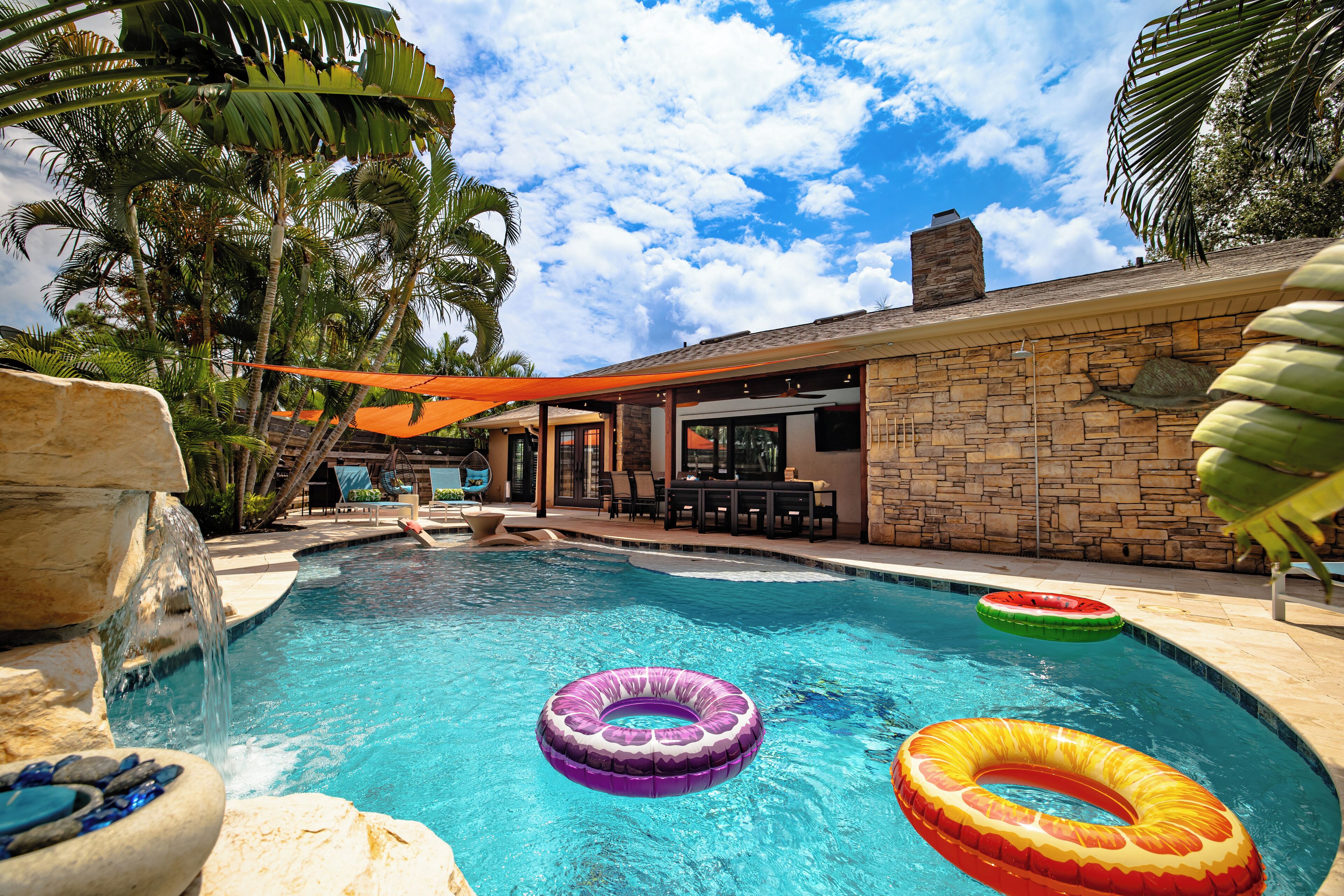 Outdoor pool, a heated pool