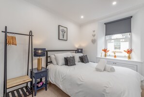 1 chambre, fer et planche à repasser, Wi-Fi gratuit, draps fournis
