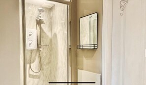 Studio | Badezimmer