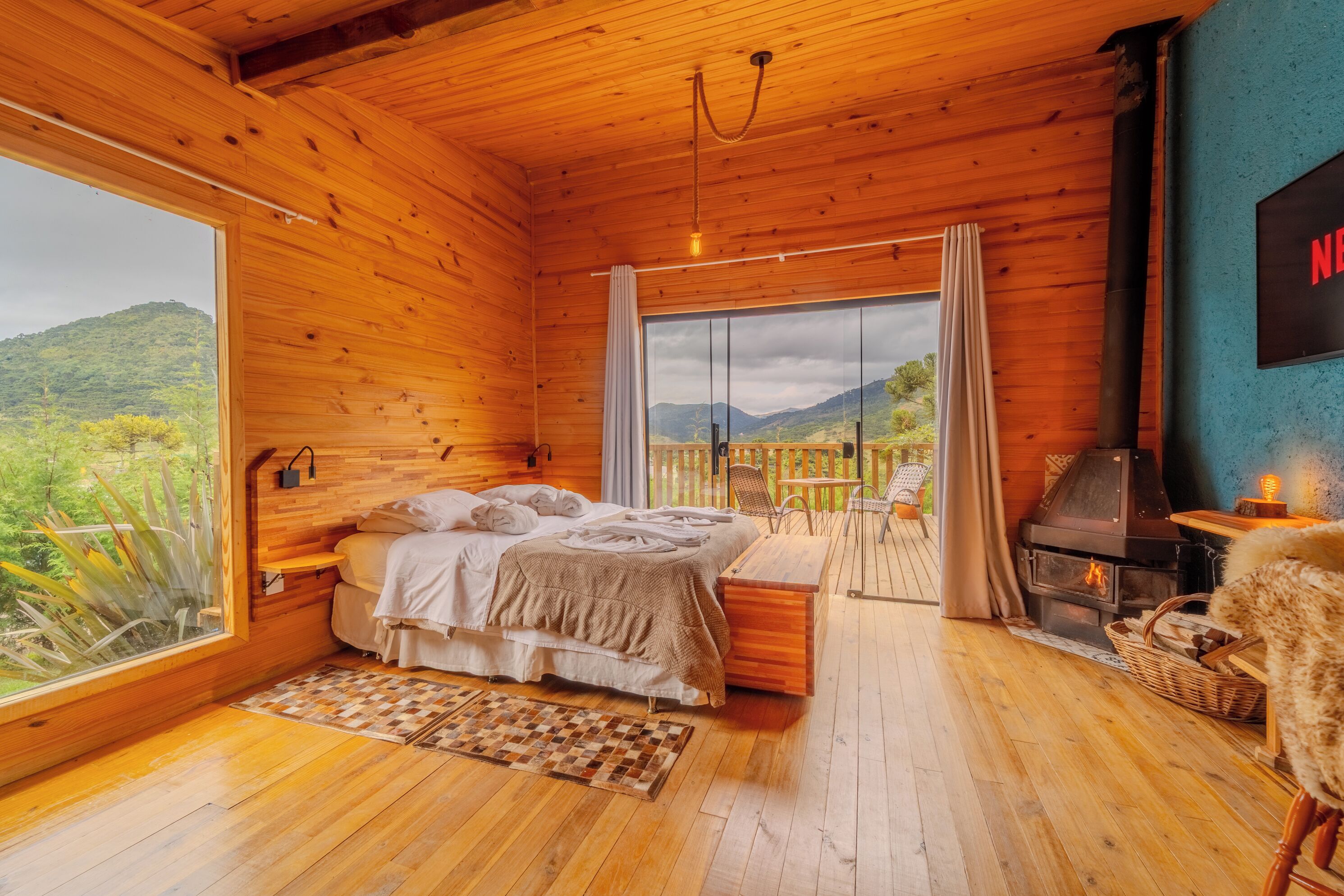 Chalet, Mountain View | 1 bedroom, soundproofing, free WiFi