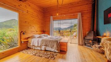 Chalet, Mountain View | 1 bedroom, soundproofing, free WiFi