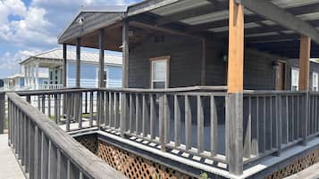 Junior Cabin, 2 Bedrooms, Lake View