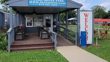 Check-in/check-out kiosk