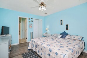 3 bedrooms, internet, bed sheets