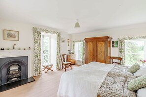4 quartos, Wi-Fi, roupa de cama