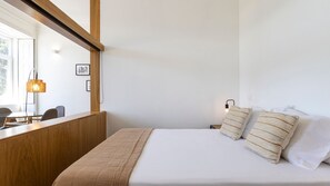 Wi-Fi de cortesia, roupa de cama