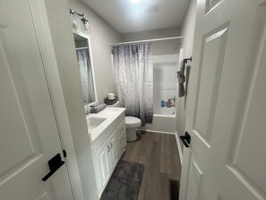 Towels, soap, shampoo, toilet paper