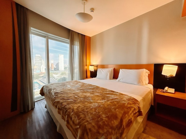 Room | 1 bedroom, in-room safe, iron/ironing board, free WiFi