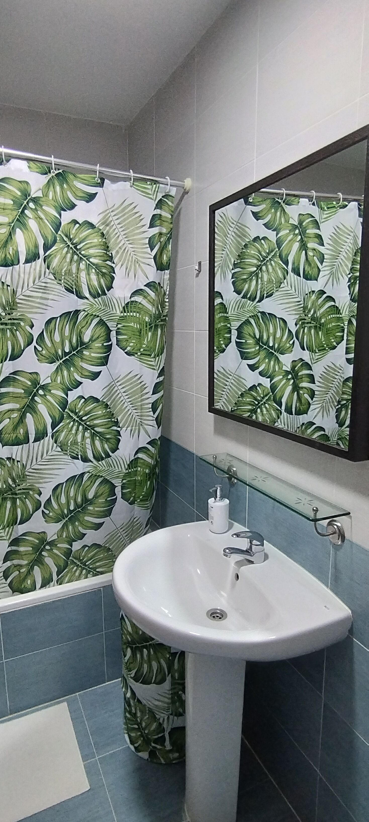 Bidet, towels, soap, toilet paper