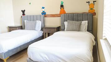 3 bedrooms, travel crib, free WiFi, bed sheets