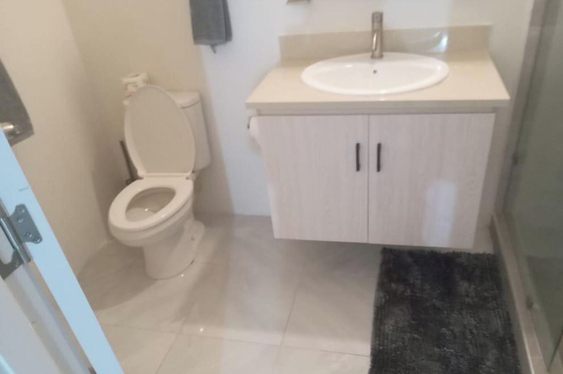 淋浴設備、毛巾、衛生紙