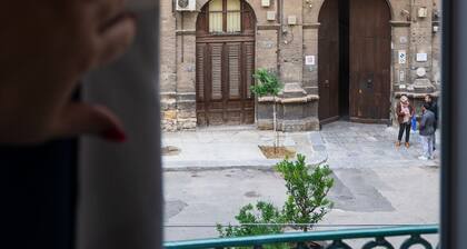 Palazzo Falcone Apartments