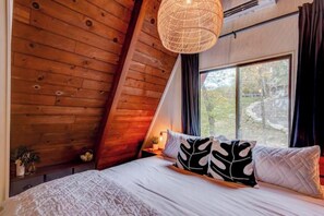 3 bedrooms, bed sheets