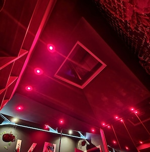 Loft de lujo, patio | 1 dormitorio, cortinas opacas, sistema de insonorización