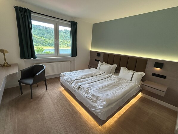 Comfort Double Room, Lake View
