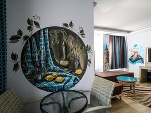 Suite Deluxe, balcone, vista città | 1 camera, Wi-Fi gratuito