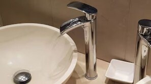 Bruser, håndklæder, Toiletpapir