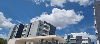 Awesome apartment with WiFi in vibrant Nairobi