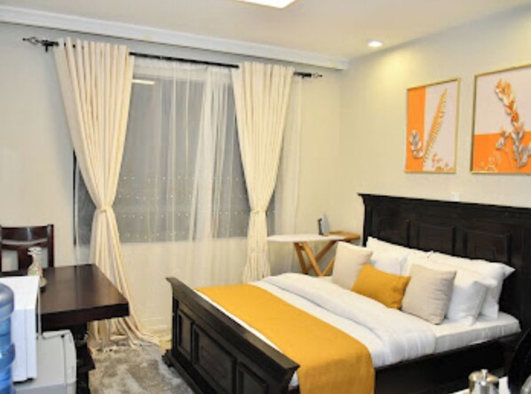 2 chambres, fer et planche Ă repasser, Wi-Fi, draps fournis