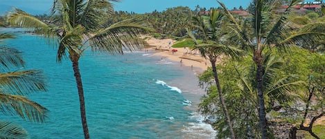 Una spiaggia nelle vicinanze