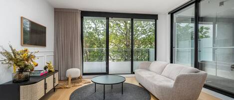 تلفزيون ذكي، كُتُب