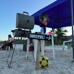 Playa en los alrededores, masajes en la playa y yoga en la playa