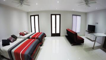 1 bedroom, iron/ironing board, WiFi, bed sheets