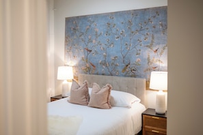 3 bedrooms, iron/ironing board, free WiFi, bed sheets - Historic Downtown St Marys Loft Experience (Saint Marys)
