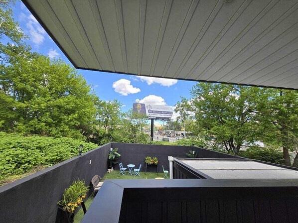 G1 Apartment | Balcony view