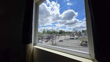 1 bedroom, laptop workspace, blackout curtains, soundproofing