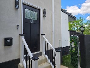 Interior entrance - G.O.G Building (Darby)